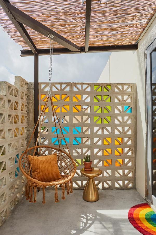 Mood Haus By Dw - 70'S Retro Stays San Juan Exterior photo