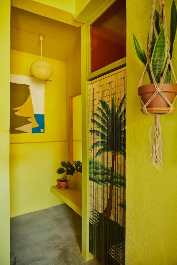 Mood Haus By Dw - 70'S Retro Stays San Juan Exterior photo